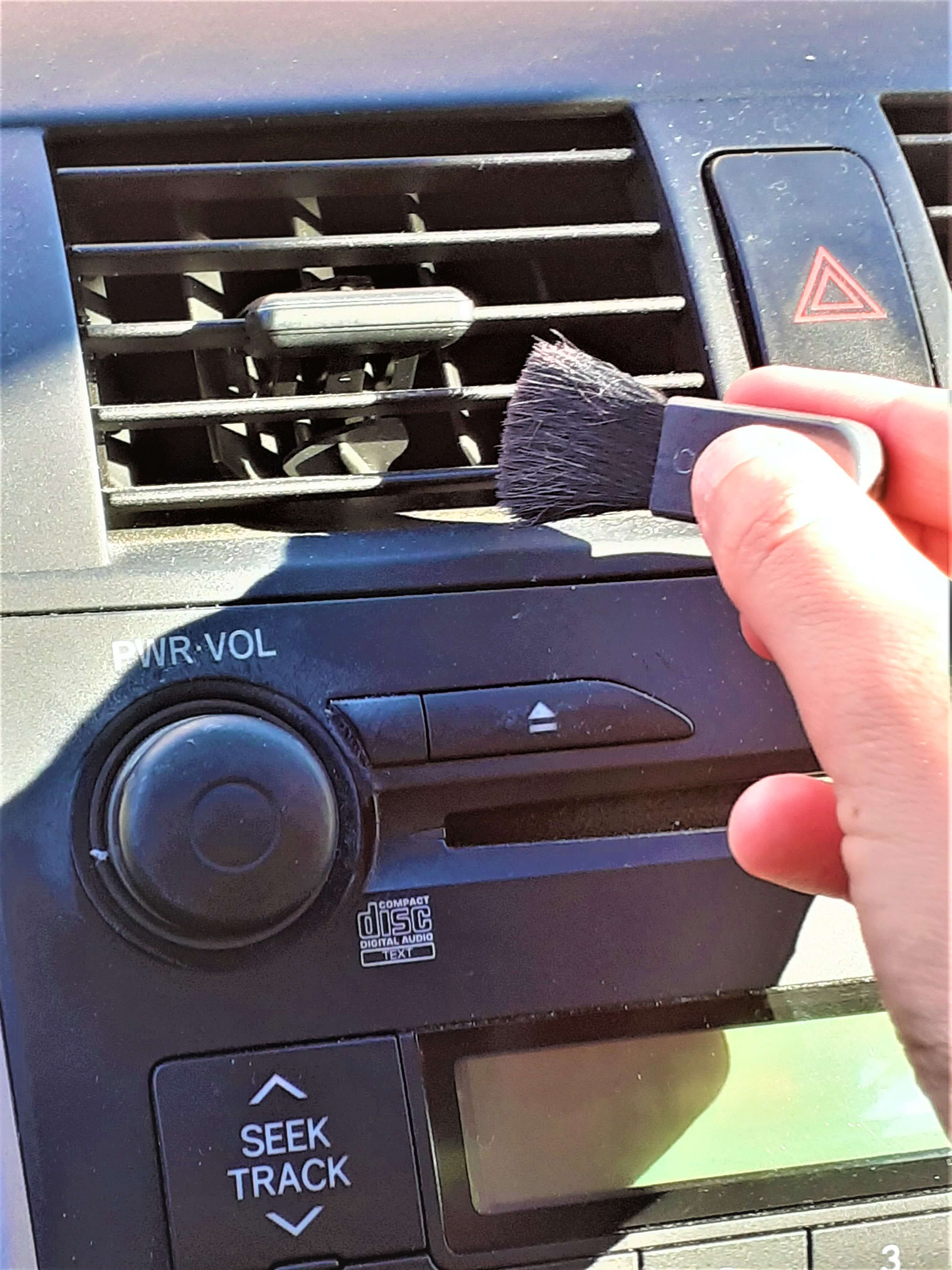 dusting car vents