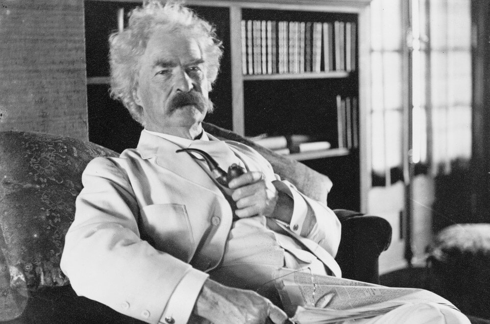 Mark Twain white suit