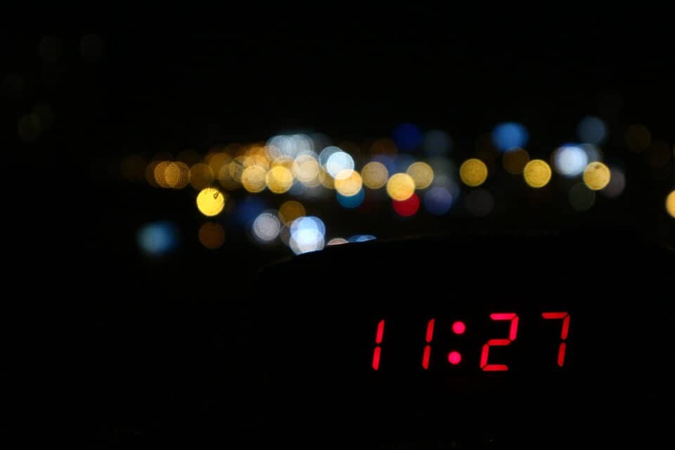 alarm clock reading 11:27
