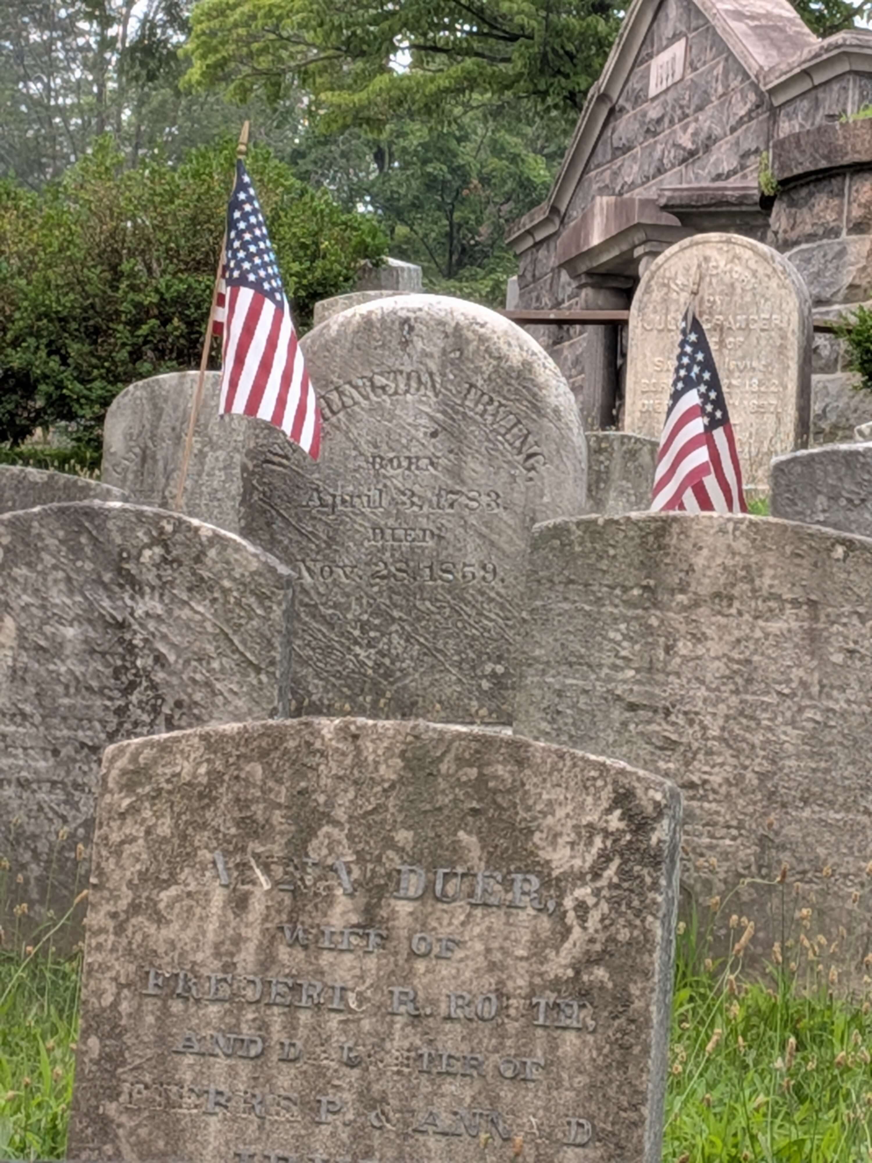 Washington Irving grave